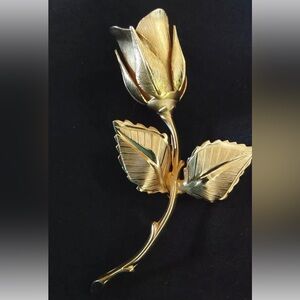 VINTAGE SIGNED GIOVANNI ROSE FLOWER BROOCH PIN, gold tone